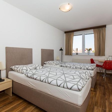 Penzion Hviezda Bratislava Buitenkant foto